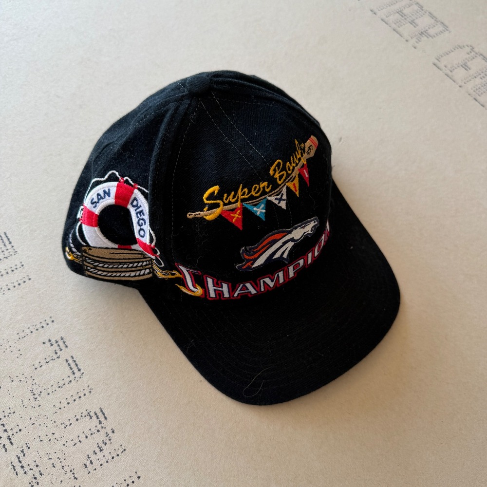 Vintage 90s Logo Athletic Denver Broncos Super Bowl XXXII Champions Snapback Hat